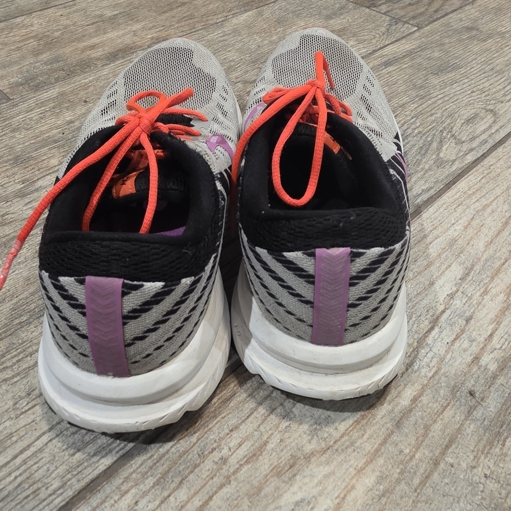 Brooks Women's Athletic Tennis Running Shoes Launch 6 Sz 9 - Picture 7 of 8